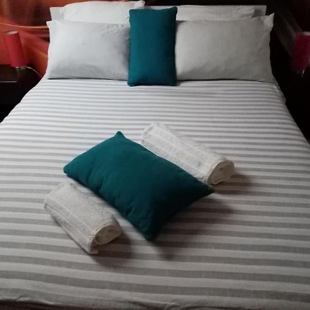 Irvillac Petite Maison Chaleureuse מראה חיצוני תמונה